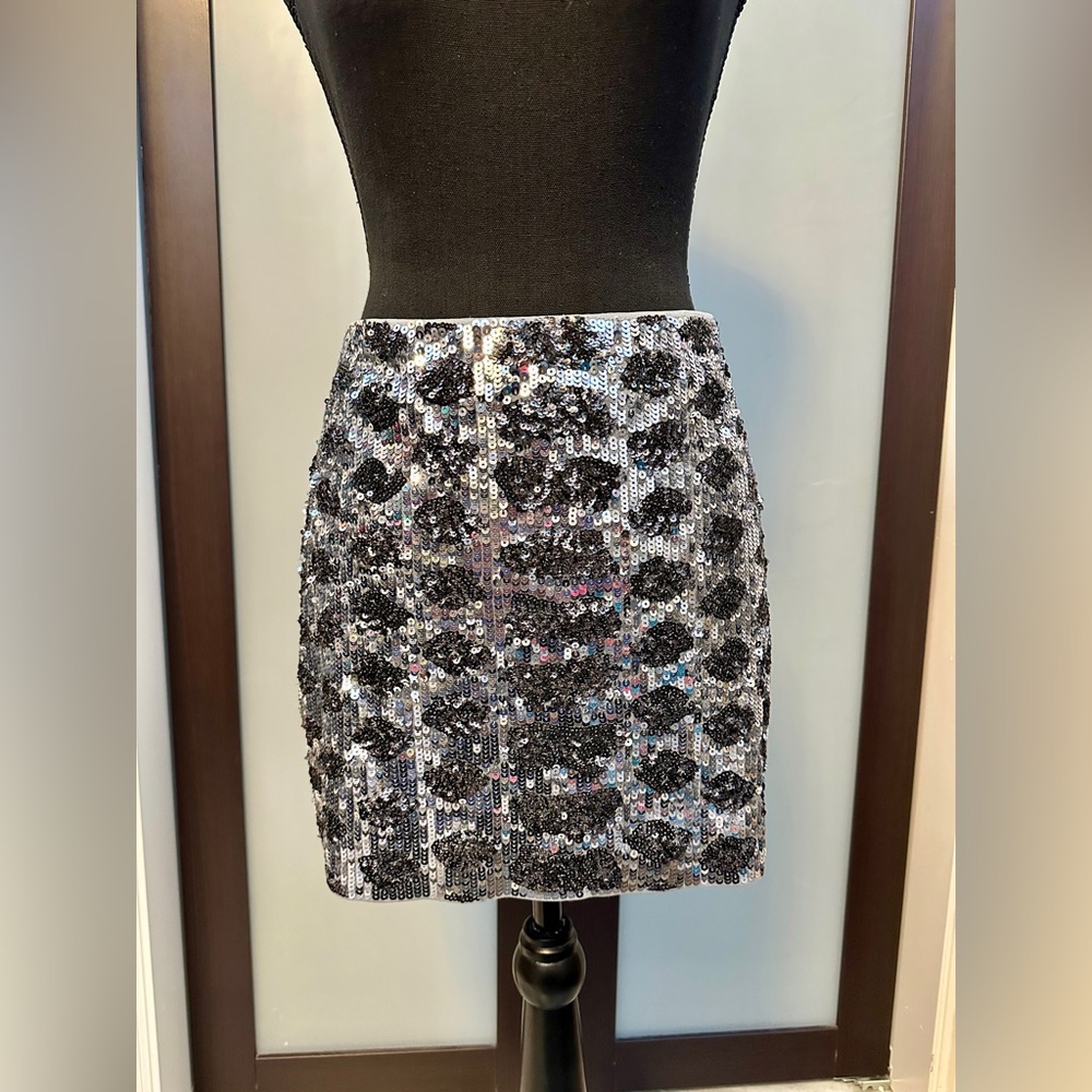 ‼️New Year’s Clearance‼️ Express Sequin Skirt Size S